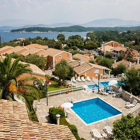 Memento Resort Kassiopi Exterior foto